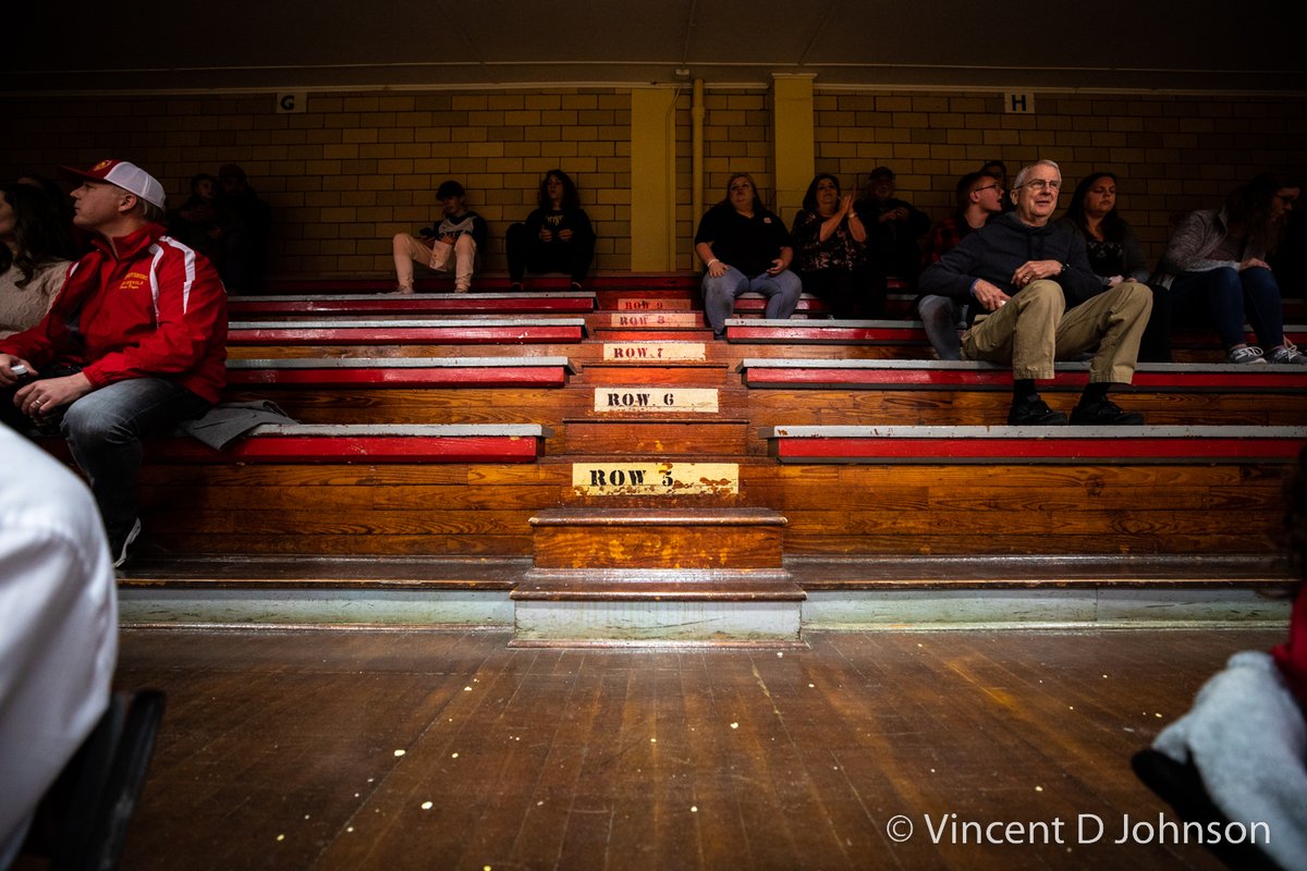 Illinois HS Gym Trivia #9: The woodwork in this gym is amazing. Many think it's the best high school gym in the state. It's nicknamed "The Supreme Court" because it's so great. What's the name of this gym &amp; its school?