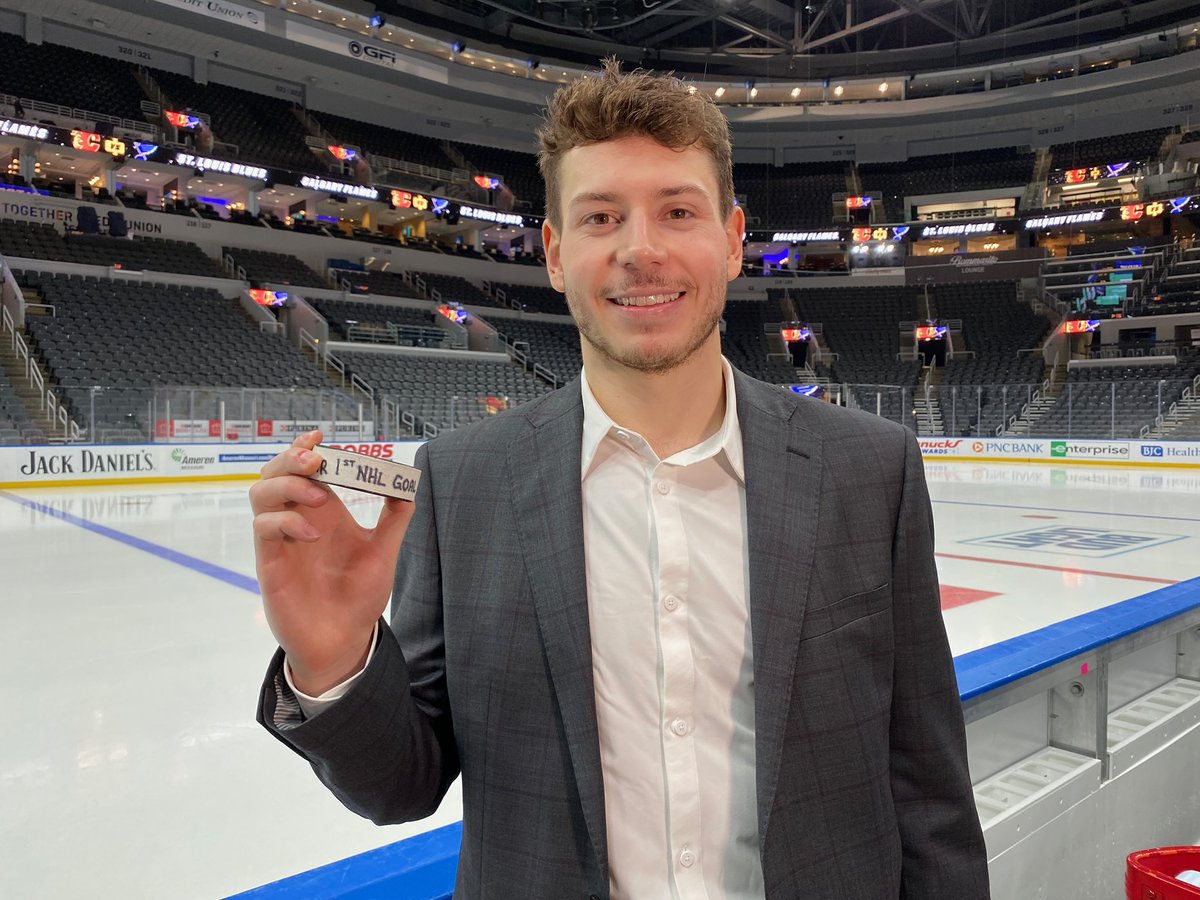 First South Dakota-born player to score in the NHL 🔥