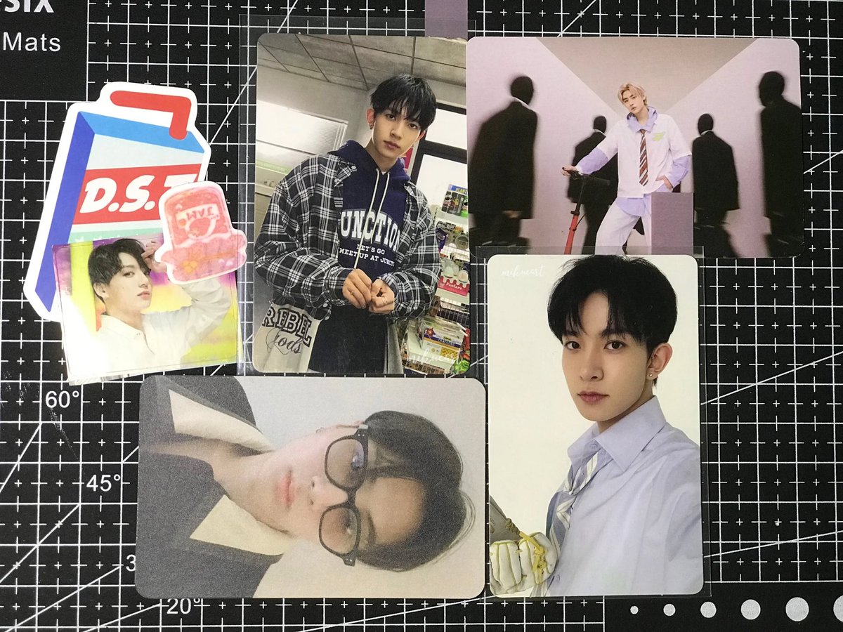 mikucart's tweet photo. #mikumails
✧ @mkrieta

halo @yjwkarteuh! heeseung came home safely today^^ thank you for the freebies>< til our next budol! https://t.co/cLpzFidNyU