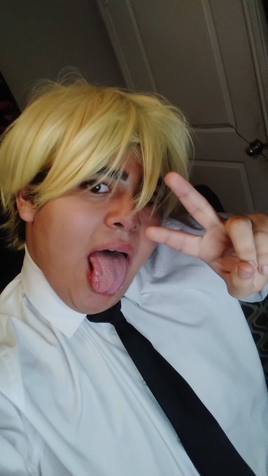 Some Denji cosplay pics  #chainsawmancosplay #chainsawman #cosplay https://t.co/Xy9BQcyNjC<a href="/tag/chainsawmancosplay"class="tags">#chainsawmancosplay</a><a href="/tag/chainsawman"class="tags">#chainsawman</a><a href="/tag/cosplay"class="tags"><span>#cosplay</span></a>