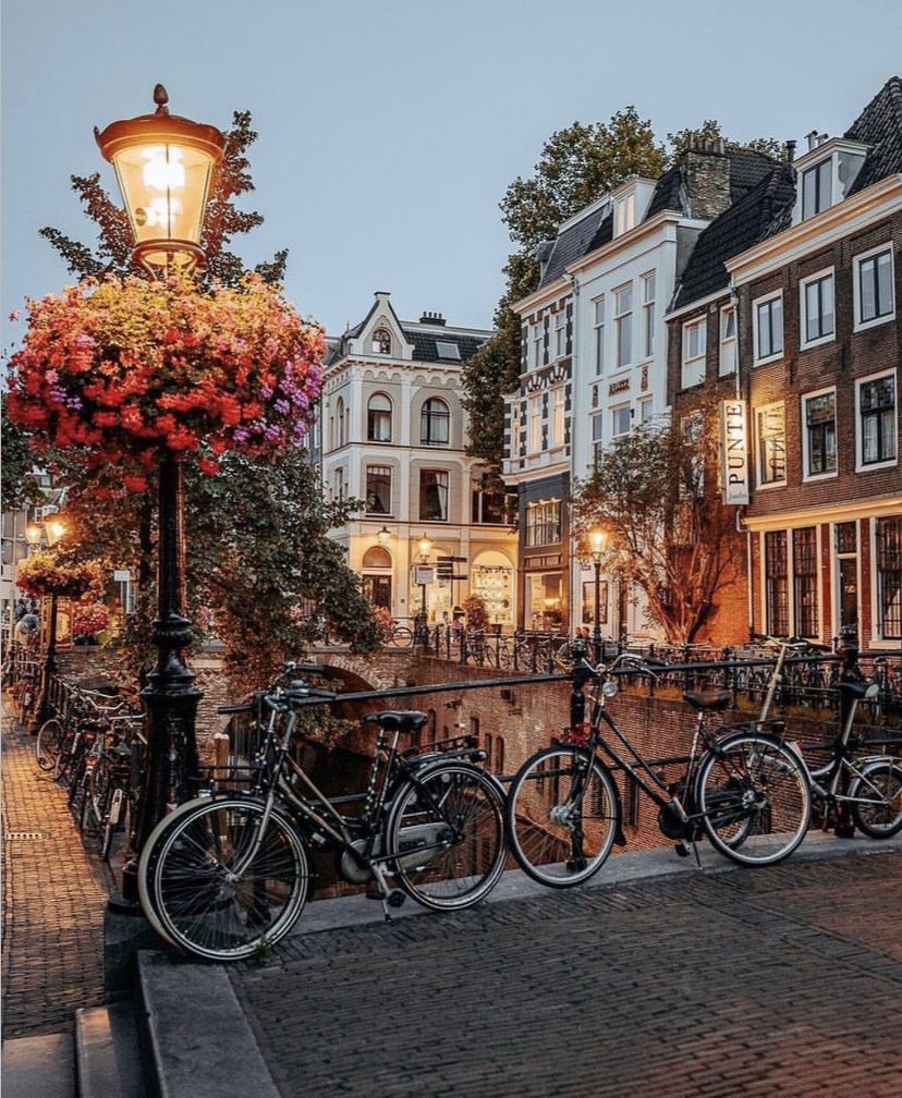 Amsterdam by night