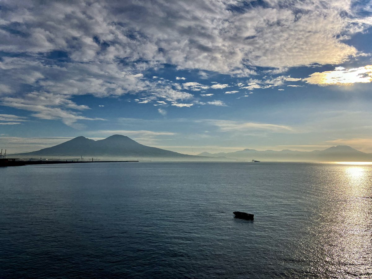 DiemerStefan's tweet photo. Distracted again by the view of Mt. Vesuvius on the way to the first session on conference day 2 #abcnaples2023 #abcnaples https://t.co/Tk2cNQMG83