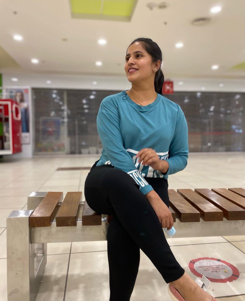 janu_off's tweet photo. Hellow 💙🖤👋 https://t.co/ZR55kM5wqO