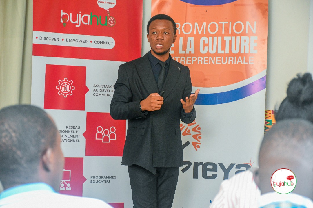 BujaHub's tweet photo. 5/7 #CoachEpreneurship masterclass #CM701, un programme de coaching hors pair, Sous le thème « Découvre-toi et puis développe-toi »
#Burundi
#BujaHub
#BujahubRetro22 https://t.co/crkhSuIl1L