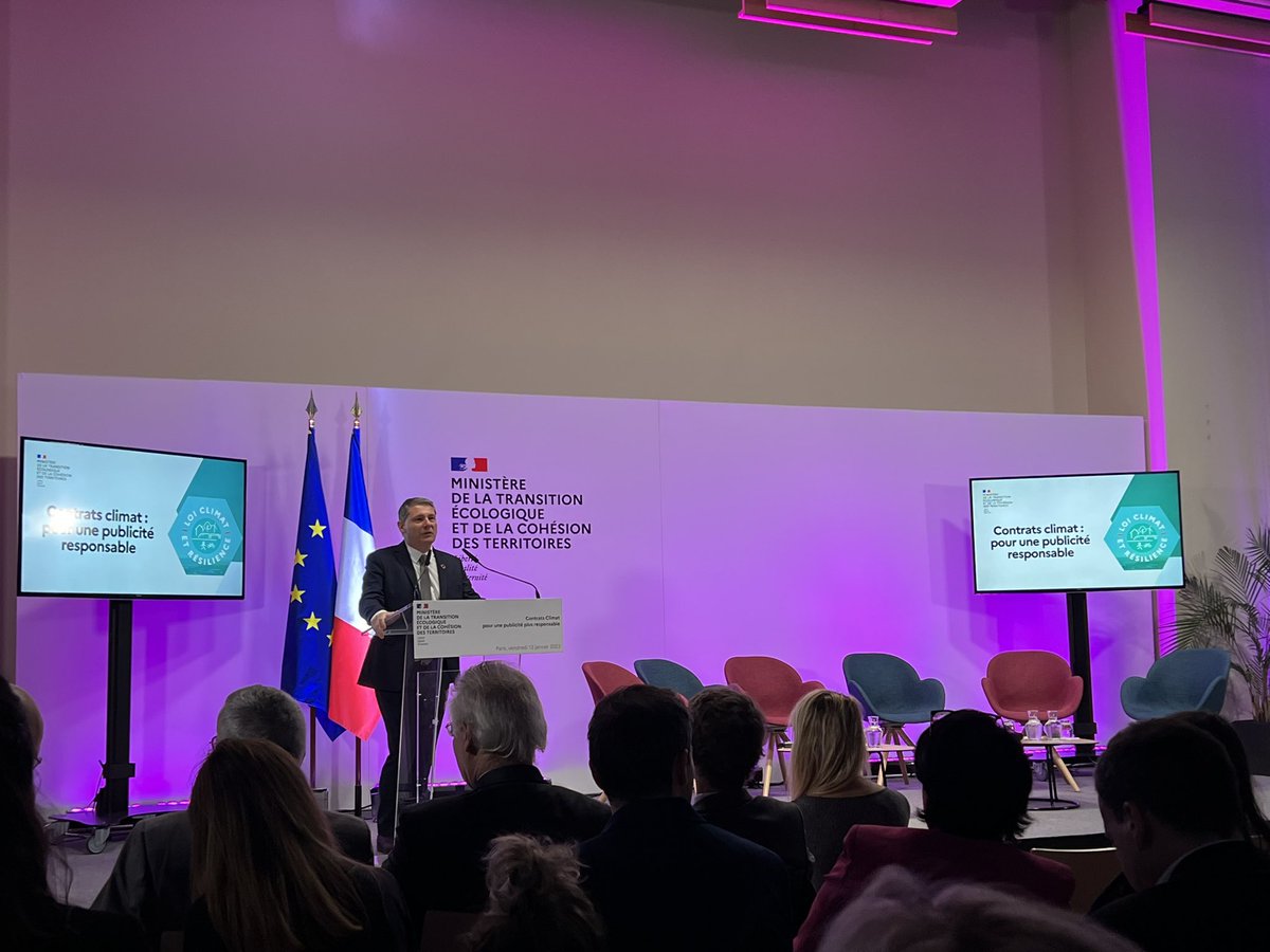 Sirti_radio's tweet photo. « Contrats climat : pour une publicité responsable », réunion de travail et d’échange ce matin au Ministère @Ecologie_Gouv https://t.co/t5dlDiRKOH