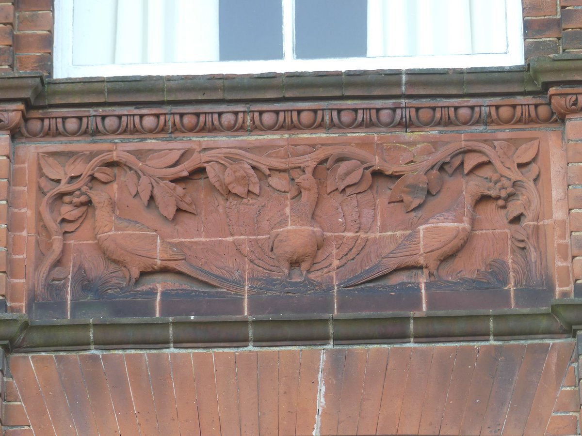 mutley7781's tweet photo. 👀 #Cromer #Norfolk
St Bennet’s 1893 -
house by #Norwich architect #GeorgeSkipper
Knapped flint, ornamental brickwork with carved panels of fish, crabs & peacocks.
#TerrificTerracotta https://t.co/rS1KF5zcrI