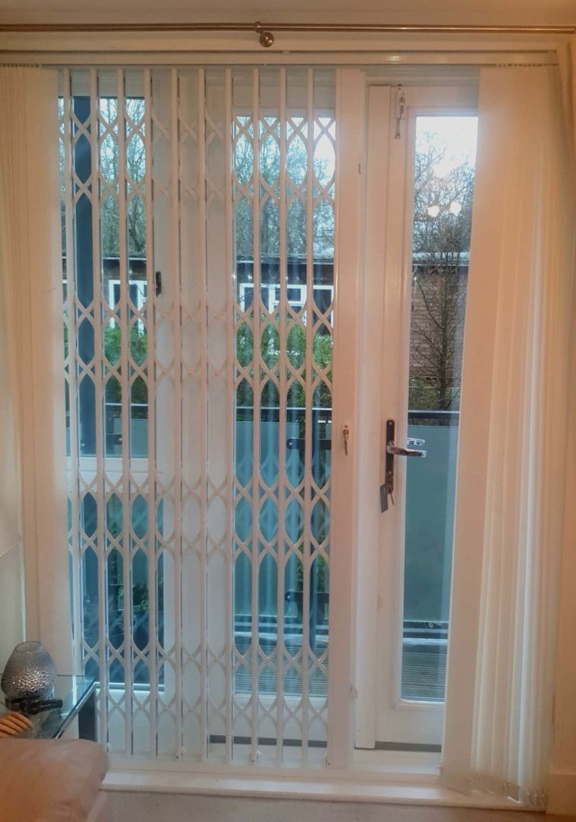 IKSLocksmiths's tweet photo. High Security collapsible security grilles installed on a balcony door in Ruislip HA4 following a break in to the flat. 

Contact us for advice on burglary prevention on 0203 284 1045.

https://t.co/wIdDTlRyhY

#burglaryprevention #highsecurity #securitygrilles #mlalocksmith https://t.co/zJUXuUqTTF