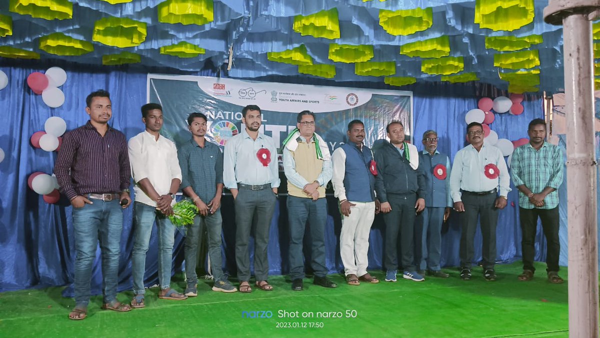 NNuapada's tweet photo. Glimpse of Celebration of National Youth Day on Swami Vivekananda Jayanti as part of Celebration of National Youth Day and Week 2023, organised by ROYAL CLUB Ganiary &amp; supported by @NNuapada 
#youthfestival2023 
@YASMinistry @Nyksindia @NYKS_Odisha @ianuragthakur @thakur_asis https://t.co/7Y2MZil1Sk