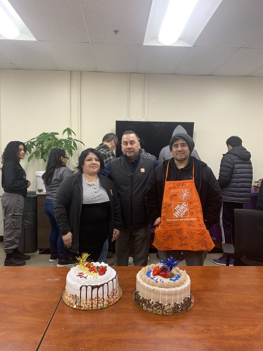 Celebrating a promotion and birthday at 1986! Congrats Hector to NRM and Feliz cumpleños to Ruby from overnight freight!