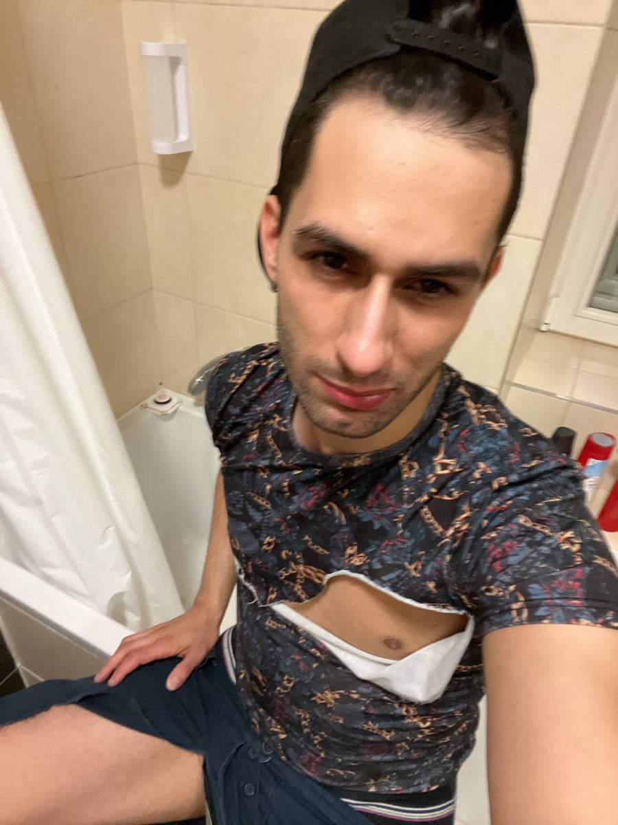 FagSiren's tweet photo. @czfag keeps begging for it. https://t.co/H69vLEzGN4