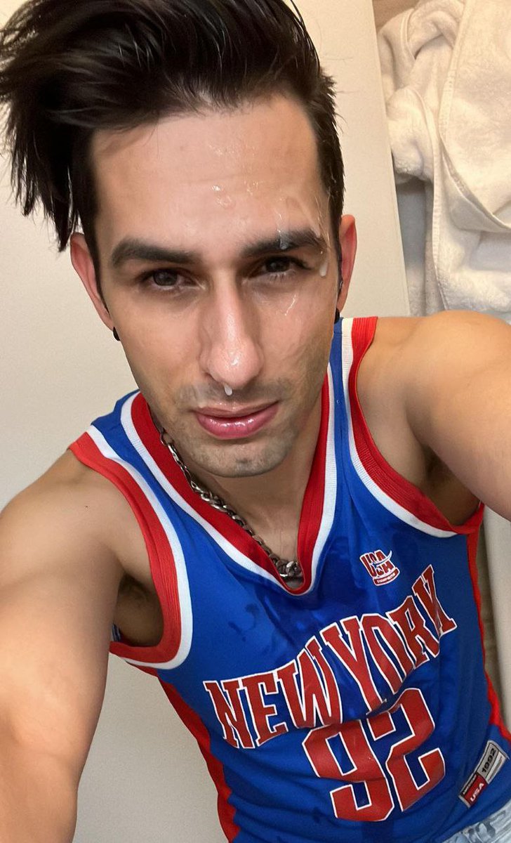 FagSiren's tweet photo. Once you're done with @czfag, make sure to ruin his stuff, he loves it. https://t.co/u688cOTPbA