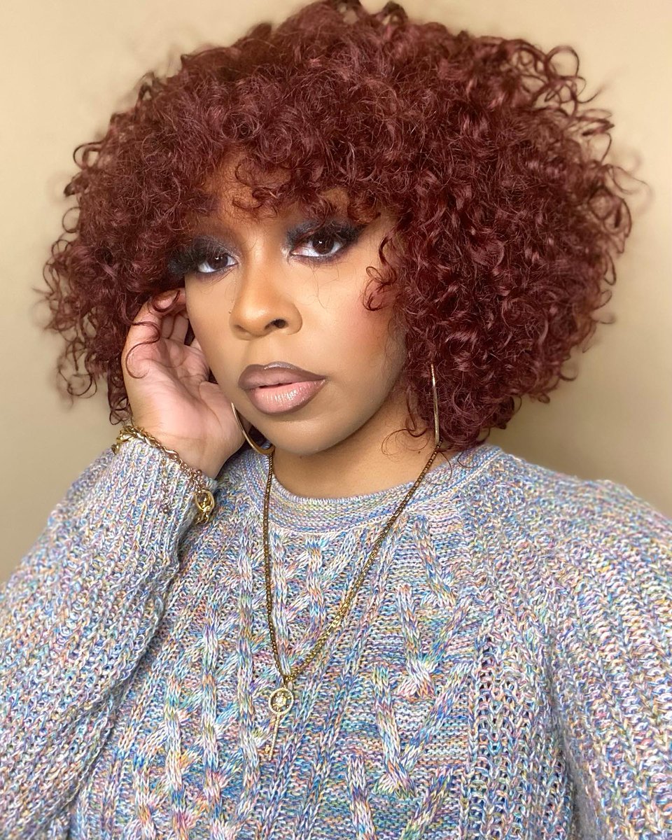 AlipearlHair's tweet image. Reddish brown short bob wig with bangs.
.
.
.
#alipearlhair #shortbob #bangs #humanhair #curlywave