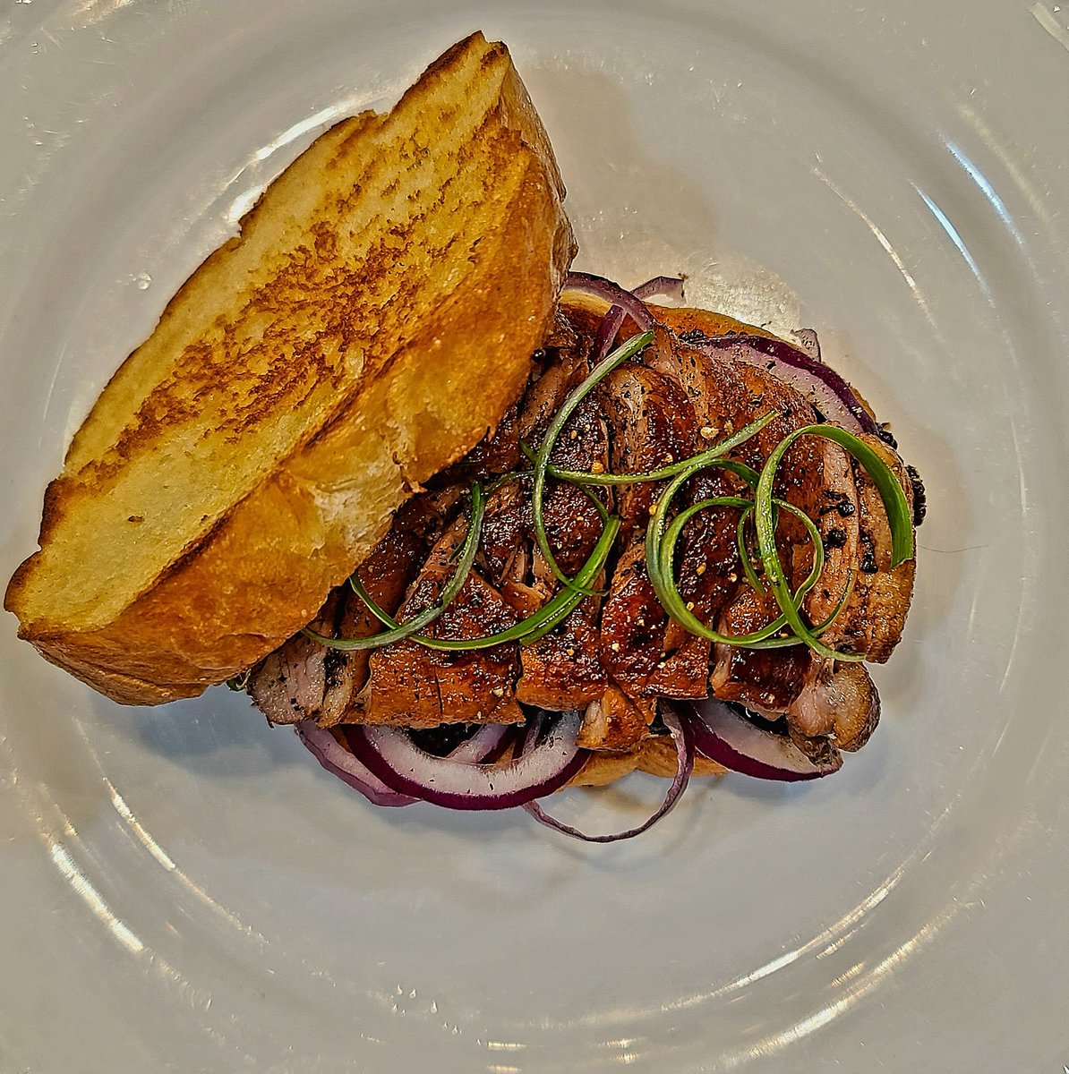 IndigenousImmi1's tweet photo. Duck Toast with grape must mustard, red and green onions and splash of balsamic vinegar https://t.co/oXZelnXdCN