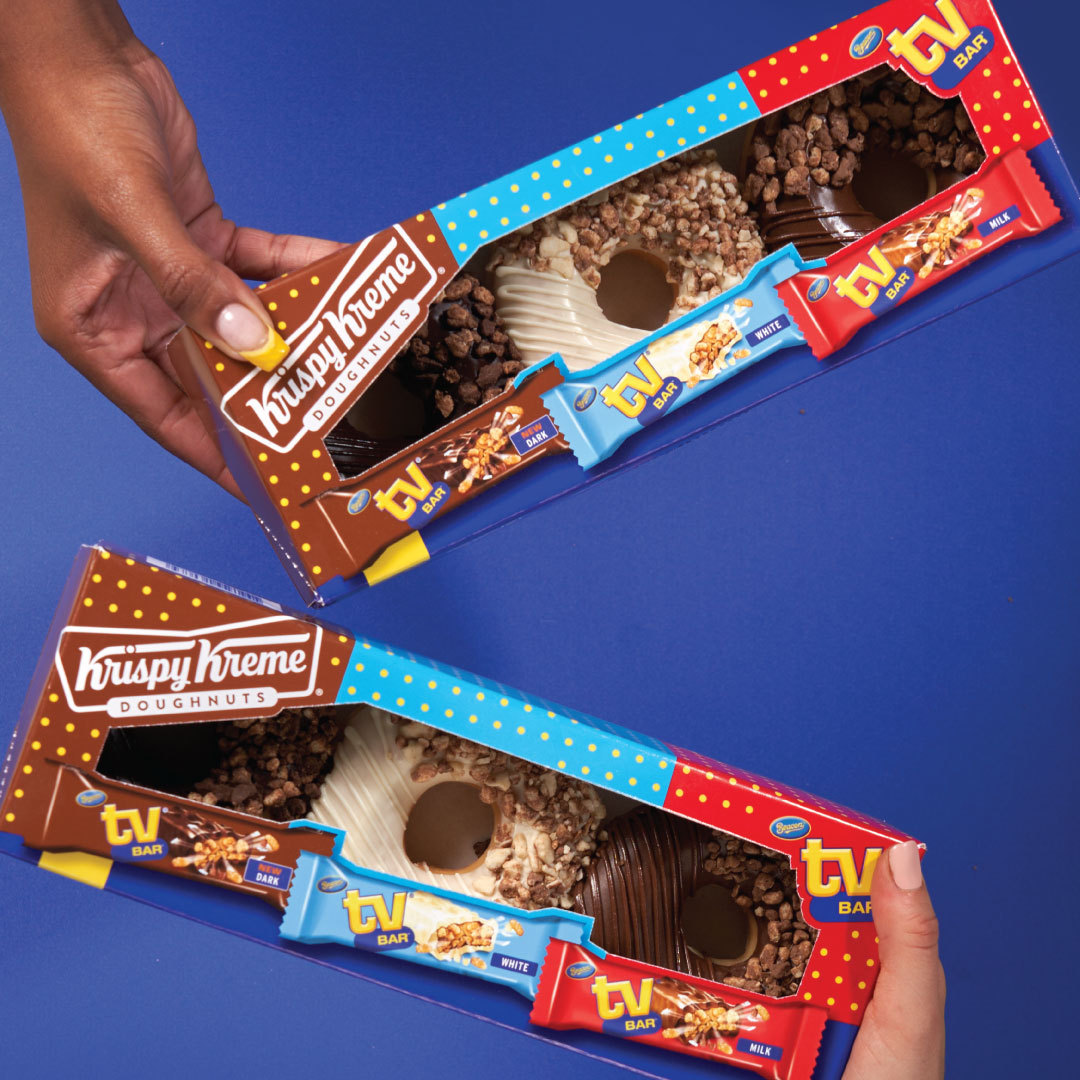 KrispyKreme_ZA's tweet photo. Have you ever seen anything more glorious??? 😍
This range is the best thing we've ever tasted!
Make sure it doesn't pass you by, grab it before it's too late! 🍩🍫🤤
While stocks last. Ts and Cs apply.
#KKSA
#KrispyKreme
#doughnuts
#TVBar https://t.co/U710SHpQby