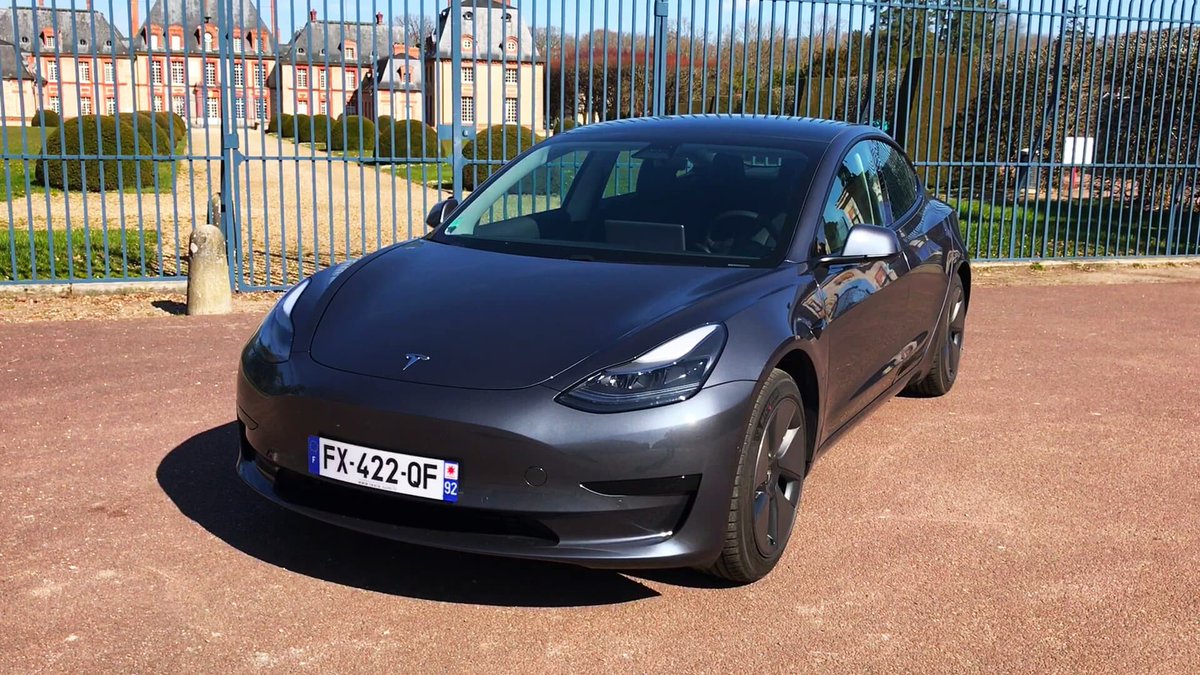 Tesla baisse ses prix en France, ses modèles de nouveau éligibles au bonus écologique
l.bfmtv.com/X2l