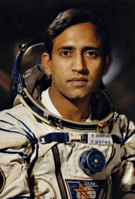 Happy Birthday to India\s first Astronaut Ashok Chakra Awarded Wing Commander Rakesh Sharma ji. 