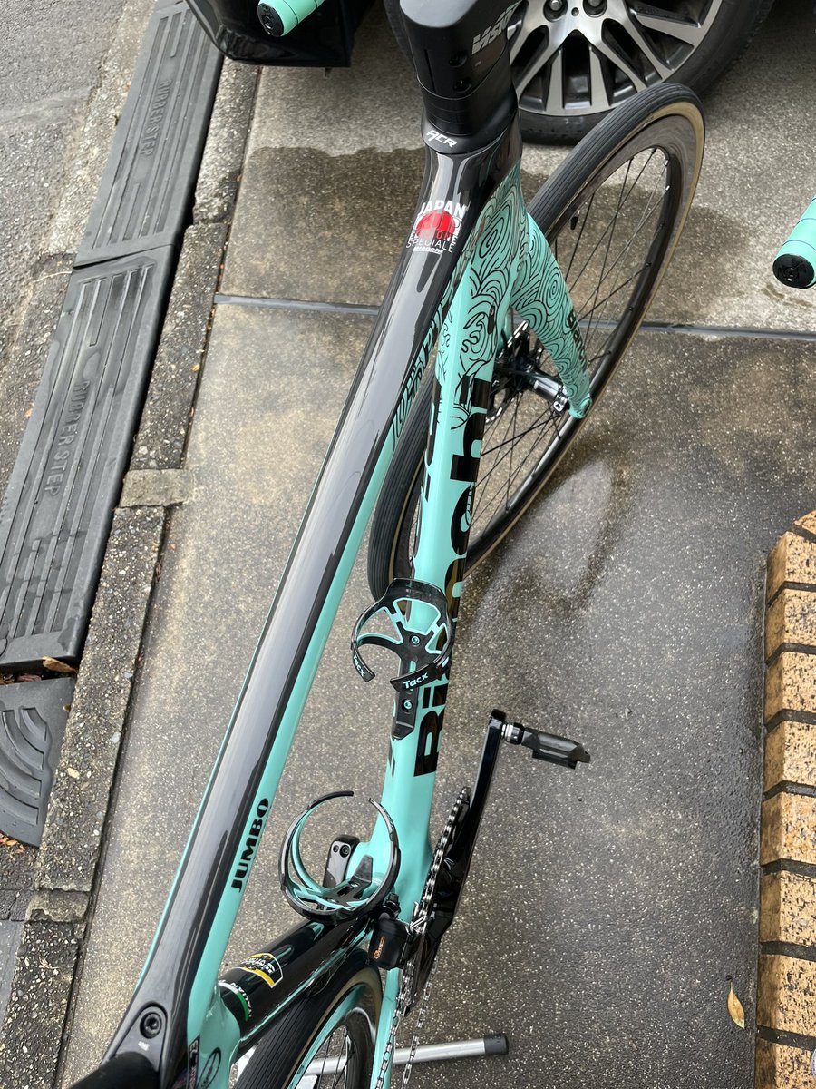 onestar_23's tweet photo. チェーンリングからシャリシャリ音が鳴ってたので緊急洗浄。洗車する度、マイバイクへの愛着マシマシです。最後はラスペネとバリアスコートで仕上げ。 https://t.co/wXnCj13ZdI