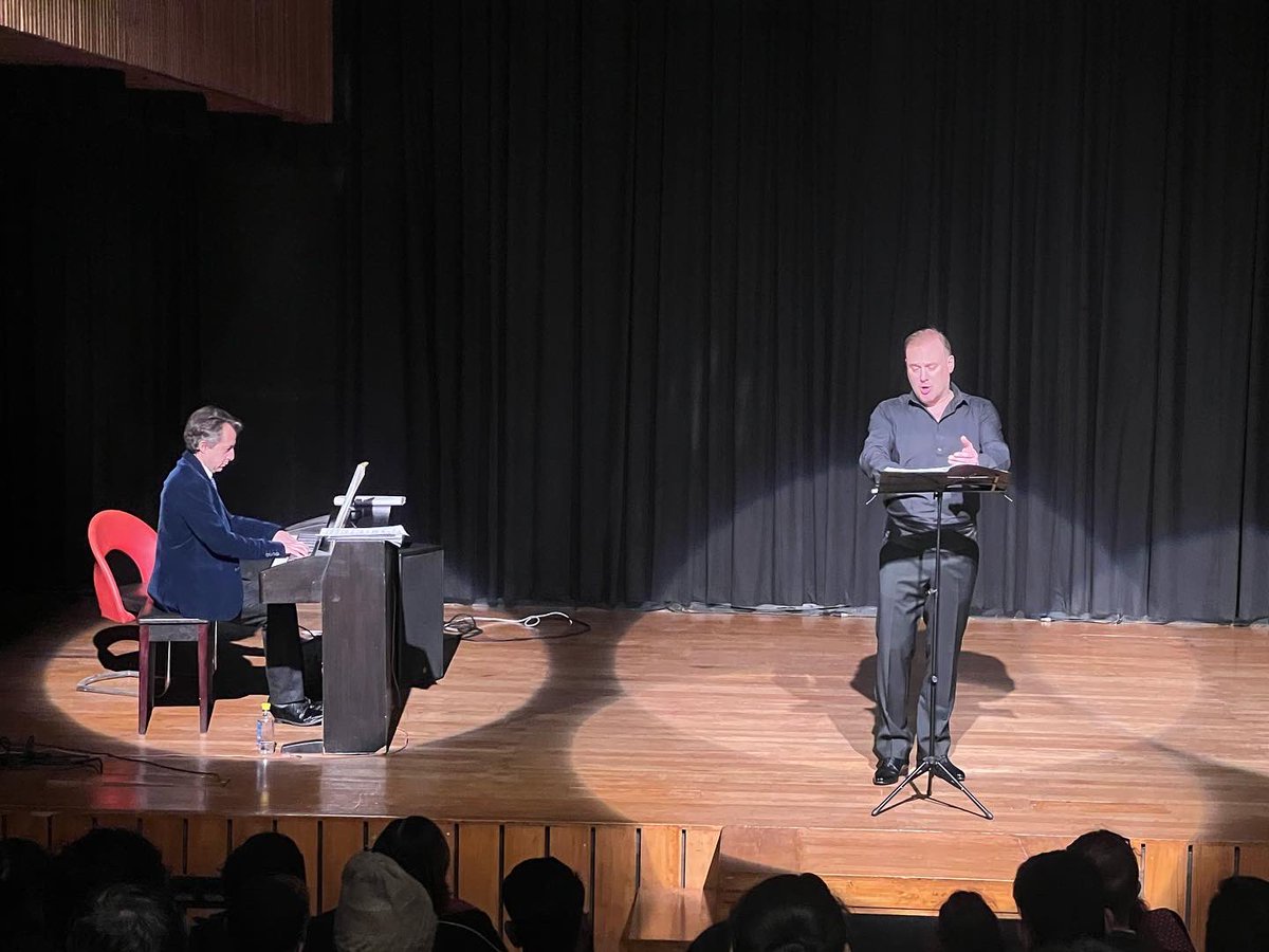 alliancefrdelhi's tweet photo. What a show! 🎉 The echoes of last night's performances by #French opera singer Paul Gaugler accompanied by Philippe Engel still linger! Thanks to everyone who came out and made our #musical event a huge success.
#FrenchOpera #Alliancefrdelhi #culture #Afdelhi https://t.co/MKqoe1LM1f