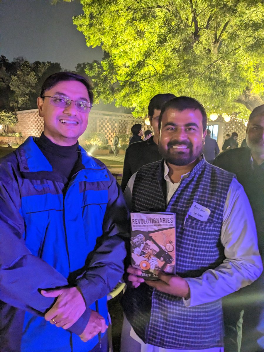 ankijain21's tweet photo. Had a wonderful day in #FullStackWinHud23
Thanks @GulatiSinghJ for this Pre Lohri huddle. It was great to hear from @BKartRed @thefaadguy @brijbhasin
@vinaykrsinghal @a1purva @sharads @sanjeevsanyal
Loved the overall vibe and Makke di roti. 💯🚀🇮🇳 https://t.co/W7swA4epvE