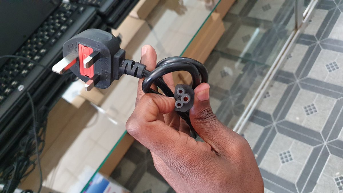 jonathanlupand0's tweet photo. Laptop:
batteries k550 to k850 
Chargers k200
Power Cable k50 avaliable
Only @bigfishtech1 
097 1962756 https://t.co/CbTJsHs9M0