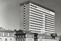 guifos75's tweet photo. [Obro fil] El Hòlding Mútua de Terrassa fa més de 60 anys que presta assistència sanitària al Vallès, aquesta, sempre ha estat finançada per diners públics, primer durant el franquisme, posteriorment per la Seguridad Social i finalment pel Servei Català de la Salut. https://t.co/OY7BKheuGy