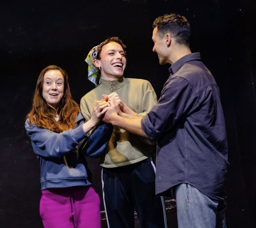 nothin but smiles in this rehearsal room!