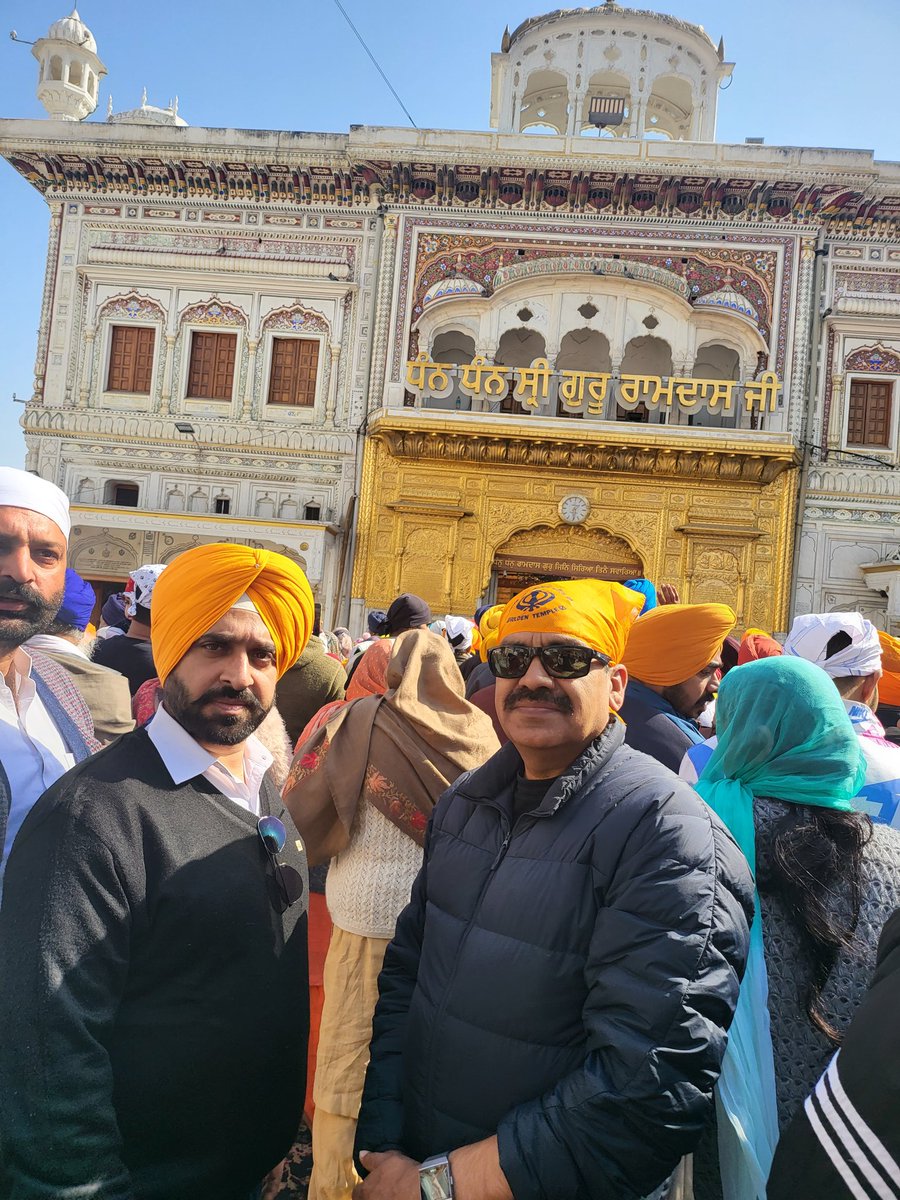 RatneshgGupta's tweet photo. Happy Lori from darbar saheb https://t.co/B3L1K9xdNh