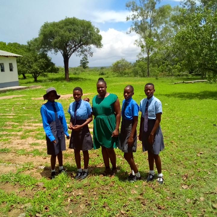 ManyabiBlessing's tweet photo. The Binga High School learners and TFZ fellow after a tour in the school on opening day, taking note of the site to use for the upcoming project
#developingfutureleaders
#takingeducationtogreaterheights
#innovation https://t.co/F78tD59C7j