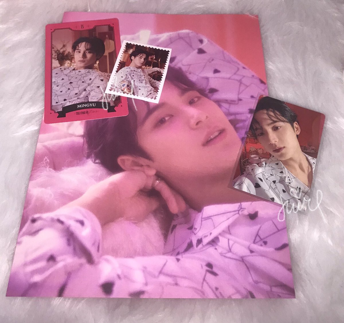 gyullects's tweet photo. ꒰ #gyullection .. 💌 ꒱
      ╰ from @diamondcartu ♡

these pcs arrived already! tysm for the smooth transaction. kinda sad lang po na some pcs have dent sa corners :< tysm din ate @heesmiles_ for hosting the hatian .ᐟ

⇢ #cee_proofs #cee_thanks https://t.co/GR26yJb9E9