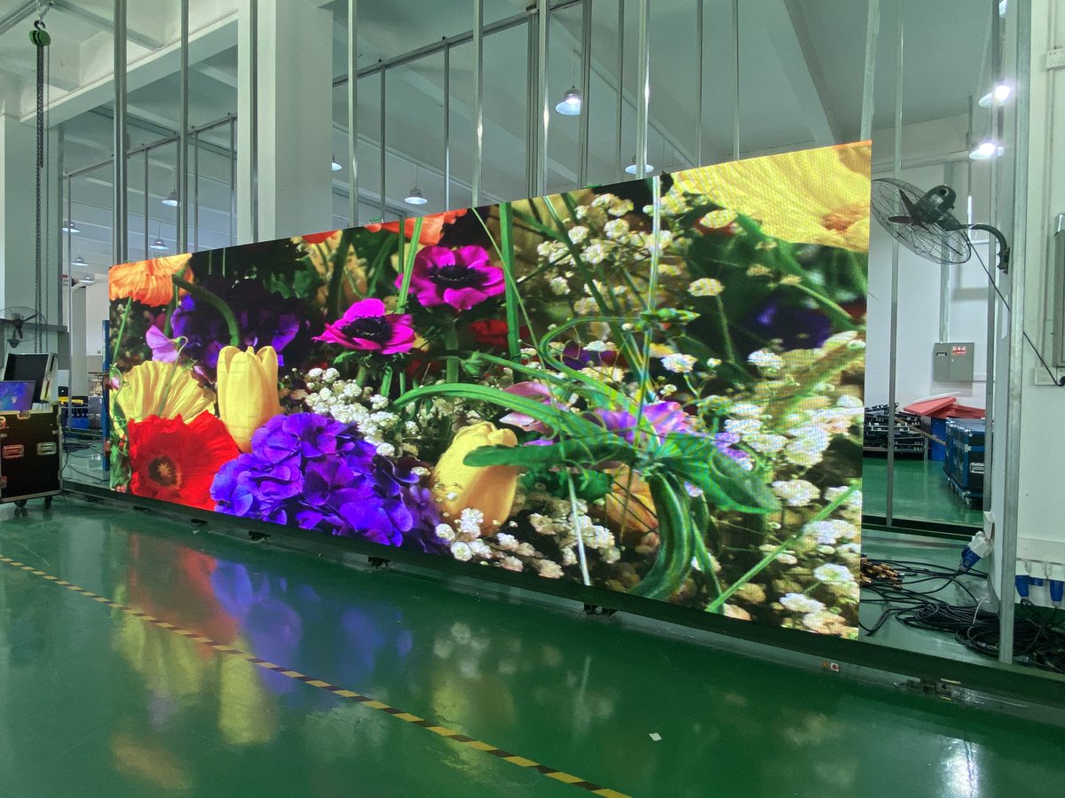 RentalLED_Eric's tweet image. &amp;gt;&amp;gt;LED display for event stage&amp;lt;&amp;lt;
Module size：500*1000mm
Custoimze: P2.604, P3.91, P4.81
Strong toughness and good quality waterproof screen
Used for outdoor event
WhatsApp：wa.me/8618818429579
#leddisplay #eventstage #waterproofdisplay #screenmanufacturer