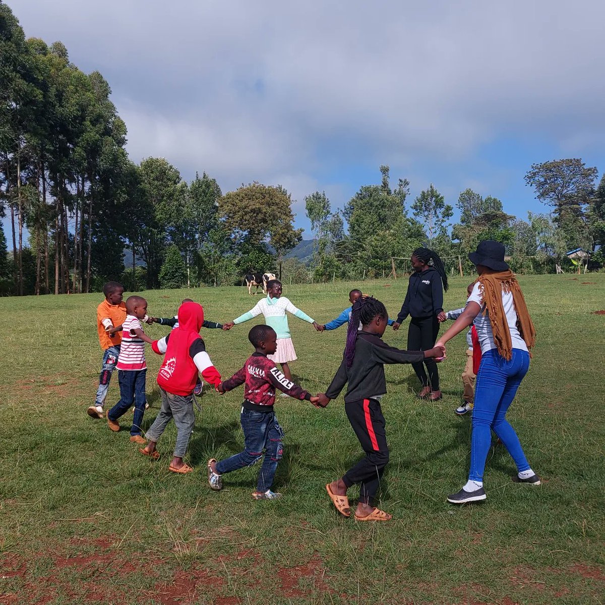 After experiencing load shedding we opted to do outdoor activities. The kids enjoyed it.
#kidsintechnology 
#kidscodingclasses 
#kidscodingweek 
#kidscoding