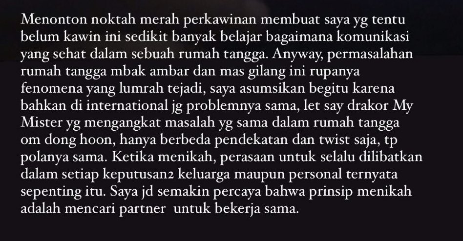 shitakenoki's tweet photo. Review dr gw yg habis namatin noktah merah perkawinan. So heart breaking yet beautiful. The plot, the script, the text 💯✨⭐️⭐️⭐️⭐️⭐️ https://t.co/WEBQB6akFB