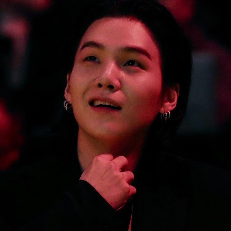 YOONGI MARRY ME!!!!!!!!!!!!!!