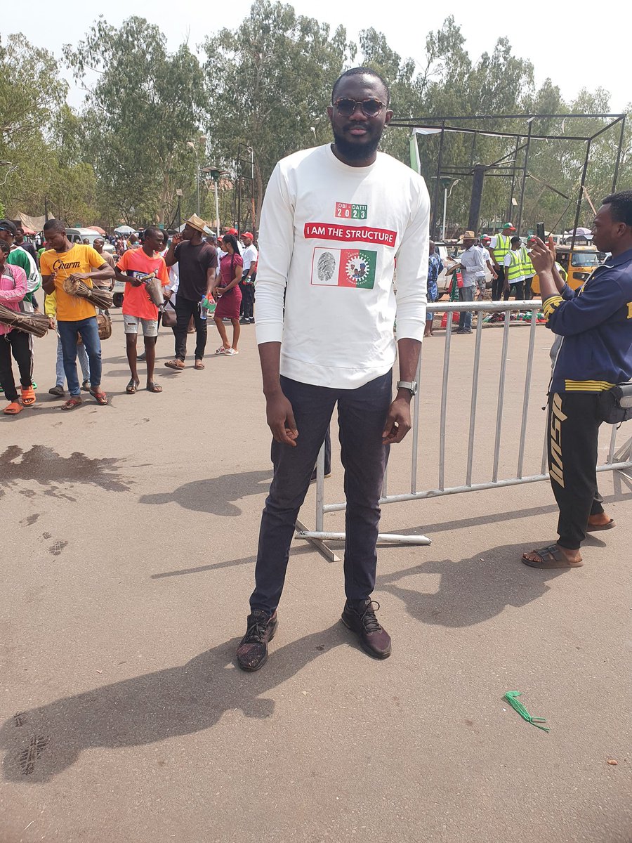 johnysky22's tweet photo. A 6'8ft structure for @PeterObi and @NgLabour.
Creator of #IAmTheStructure flyer generator.
Let's create one more generator: #MyvoteisforObidatti and #IvotedforObidatti flyer generators. https://t.co/ZrzUdOPm09