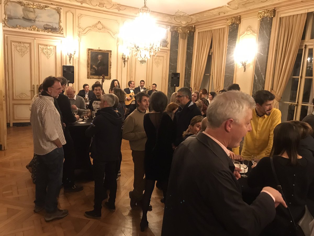 OncosphereNA's tweet photo. Après une soirée de congrès au Palais de la Bourse à #Bordeaux, ce second jour de l’Oncosphere International Meeting s’ouvre avec la prise de parole de Mme @fjeanson1 @NvelleAquitaine. https://t.co/EW0AFCA0bX