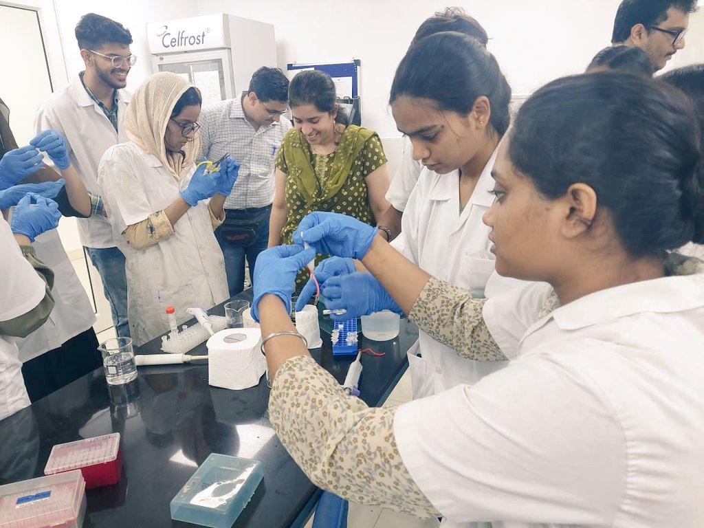 NFB_india's tweet photo. 📢 Protein Concentration and Dialysis✨️
Glimpses of training conducted for https://t.co/jZEylCyUUL. Botany Students on Protein Precipitation and Dialysis.
Individual hands on exposure‼️

Contact us for more details 🗓 https://t.co/Vk0B0kONGW