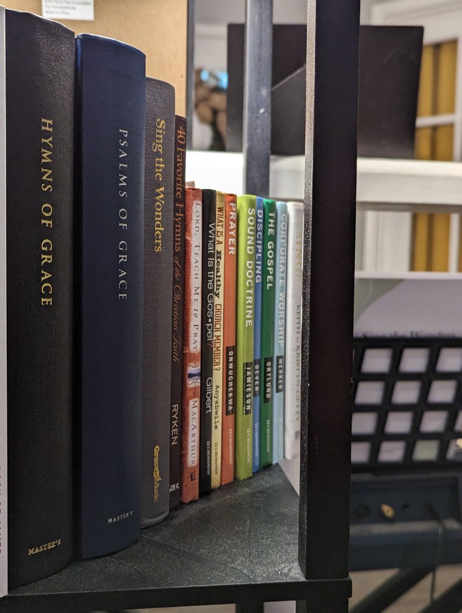 WorshipThruSong's tweet photo. 📚 🎶 #HymnsOfGrace & #PsalmsOfGrace from @HymnsofGrace, #SingTheWonders by @GIBC_Jupiter, #Sing by @GettyMusic, #CorporateWorship by @MerkerMatt, #40FavoriteHymnsoftheChristianFaith.... Just a few excellent choices to use frequently as a worship leader. https://t.co/lvFyo1Chho