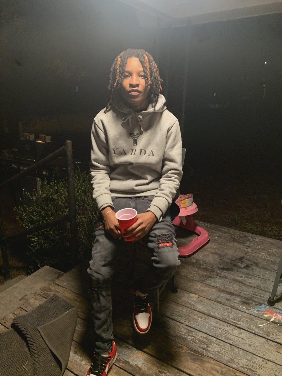 LitOnek's tweet image. 