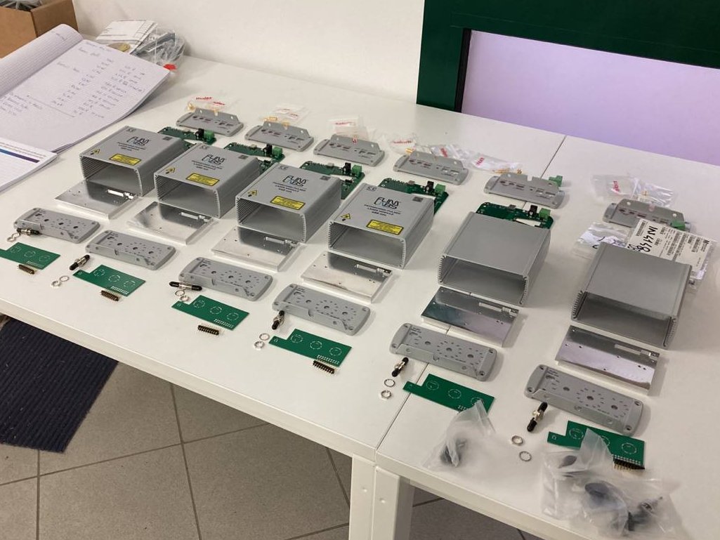 FlimLabs's tweet photo. Prepping for @PhotonicsWest! Can't wait to be in #SanFrancisco and present our latest work and #new instument #devices at booth 5344 for #FLIM #tcspc #singlephoton #fluorescence #imaging and #spectroscopy #phasorplot @SPIEtweets https://t.co/IBEWrvHlDn