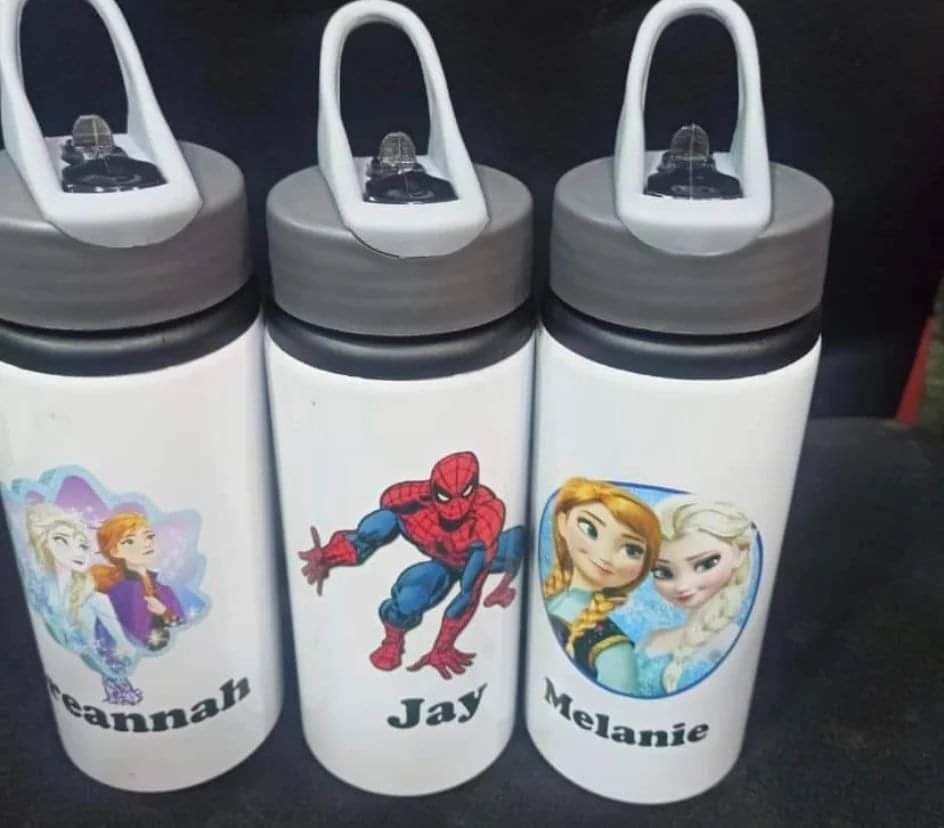 JulliansCollec1's tweet photo. Cartoon theme water bottles.
Material : Mettalic
Price : 950/-
Contact : 0711722801
#JulliansCollection #waterbottles #kids #cartoon #BackToSchool https://t.co/AGZo4yF0kZ