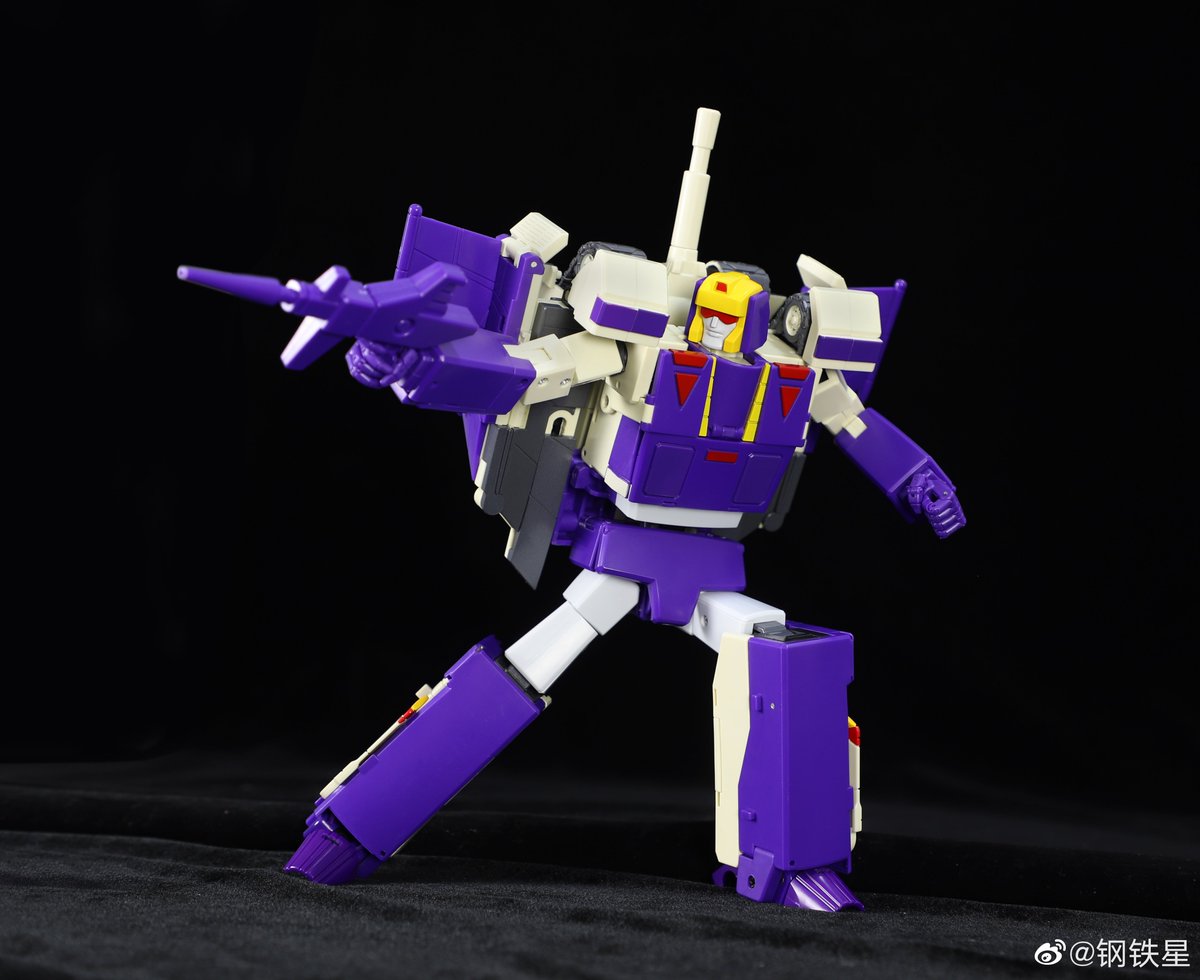 BombusbeeNet's tweet image. 【Picture Upgarde】Star Toy ST-01 Blitzwing

Get It Here:
bombusbee.net/_p5004.html

#StarToy #st01 #Blitzwing #transformers #transformersg1 #transformerstoys #transformersmovie #transformerscollector #transformerscollection #transformersmasterpiece