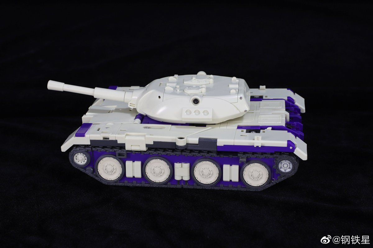 BombusbeeNet's tweet image. 【Picture Upgarde】Star Toy ST-01 Blitzwing

Get It Here:
bombusbee.net/_p5004.html

#StarToy #st01 #Blitzwing #transformers #transformersg1 #transformerstoys #transformersmovie #transformerscollector #transformerscollection #transformersmasterpiece