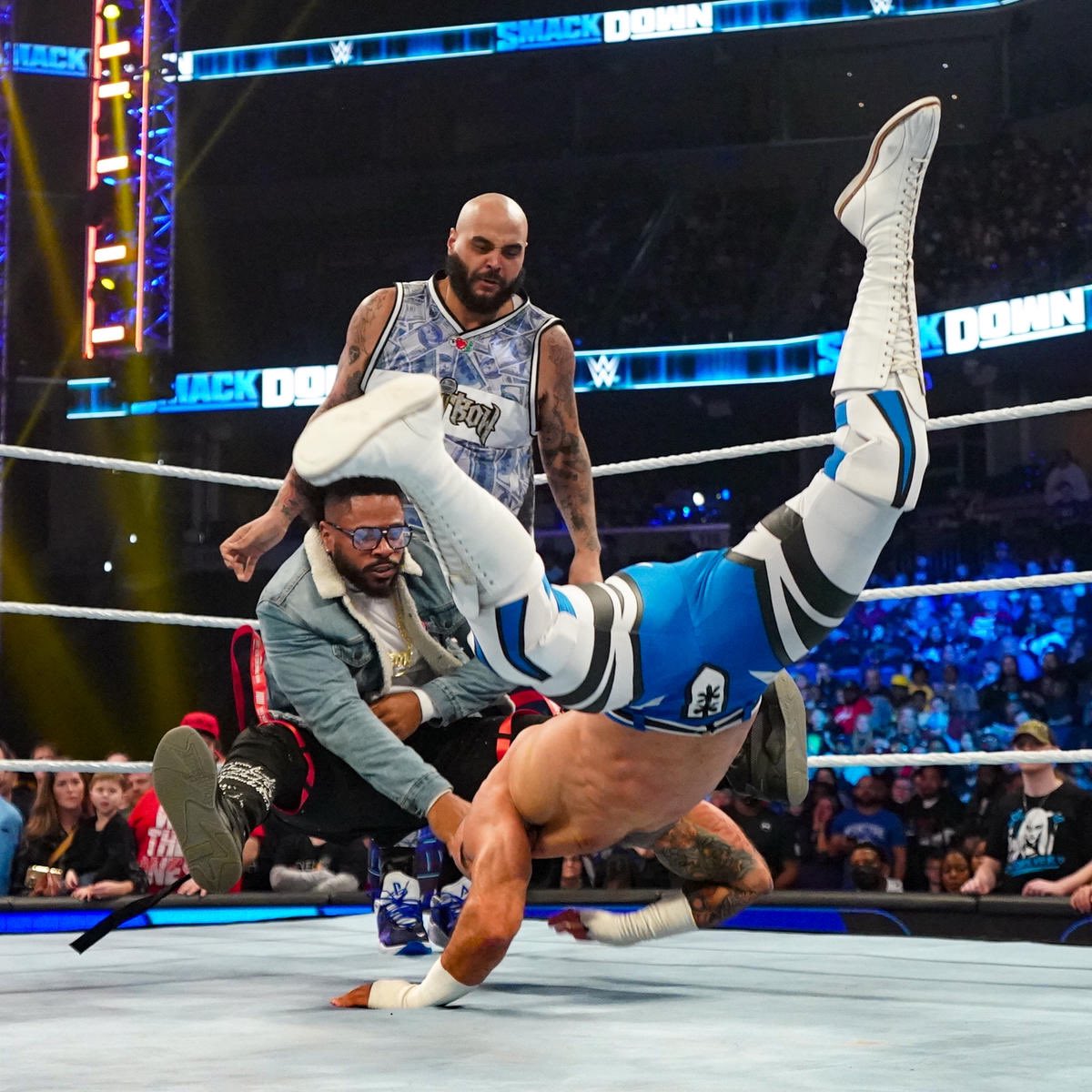 Another one in the basket. 𓈃 NOT @Carmelo_WWE. tweet media