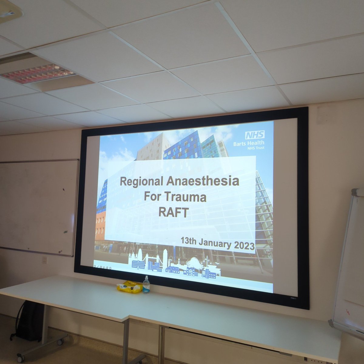 It's course day! Very excited to get going this morning with some great lectures before the interactive scanning sessions 

#RegionalAnaesthesia #Trauma #MultimodalAnalgesia