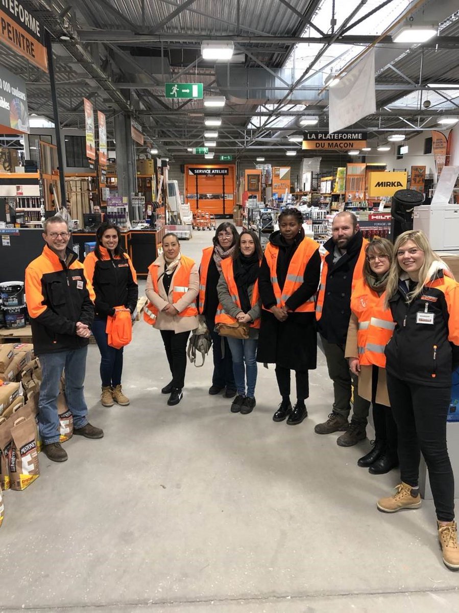 [🎯visite entreprise] 
@poleemploi_RCVL Orléans Nord et <a href="/Capemploi_/">Cap Emploi</a> se mobilisent pour visiter la plateforme du bâtiment
 afin de :
✔️ mieux connaitre l'environnement professionnel
✔️ mieux cibler les candidats 
pour 🚀les recrutements ...

#OnEstLaPourVous #Tousmobilisés