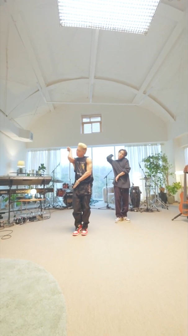 04everbbgd's tweet photo. これだけ楽器揃ってるとまだ何か上がってきますよね？って勝手に期待してしまうー https://t.co/ZdsVLSlCgK