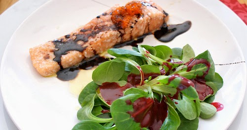 Amberor's tweet photo. Recette de merlan au vin rouge à la bourguignonne https://t.co/wCHVHVgZLT #merlan #poisson #vinrouge #cuisine #bourguignonne #Bourgogne https://t.co/KTNxPdaXvH