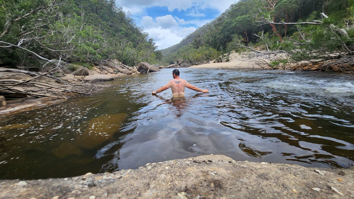 bryce0800's tweet photo. A message for anyone who needs it. Don't let a grudge rule your life. Stress is a wasted emotions and eats away at your being both physically and mentally. Go di the things that you enjoy the most! Today I climbed down a mountain to enjoy a swim in nature and solitude! https://t.co/hcB7VFDkCr