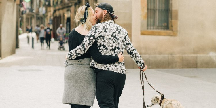 latorredebcn's tweet photo. Barcelona es converteix en una de les ciutats més romàntiques ❤️#barcelona 
https://t.co/Cm9GfD3RPq https://t.co/tl5C3jRYjd