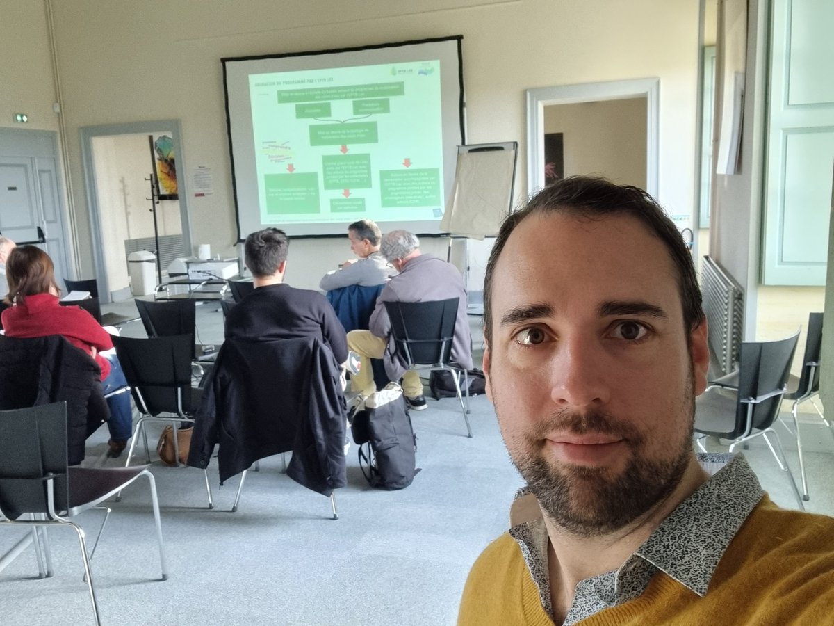 BrunoPaternot's tweet photo. #CoTech de l'#eptb du #Lez
Comment communiquer sur la lutte contre le stress hydrique dans notre région. https://t.co/kq8T8z5jlm